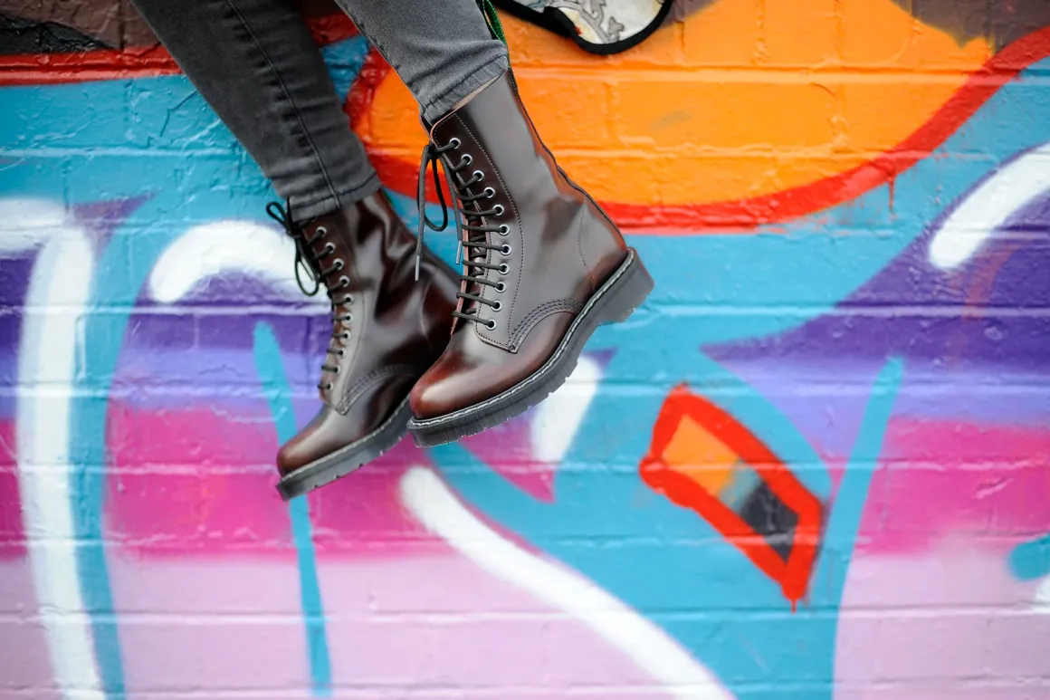 Online 11 Eye Derby Boot Women Derby Boots|Logger Boots