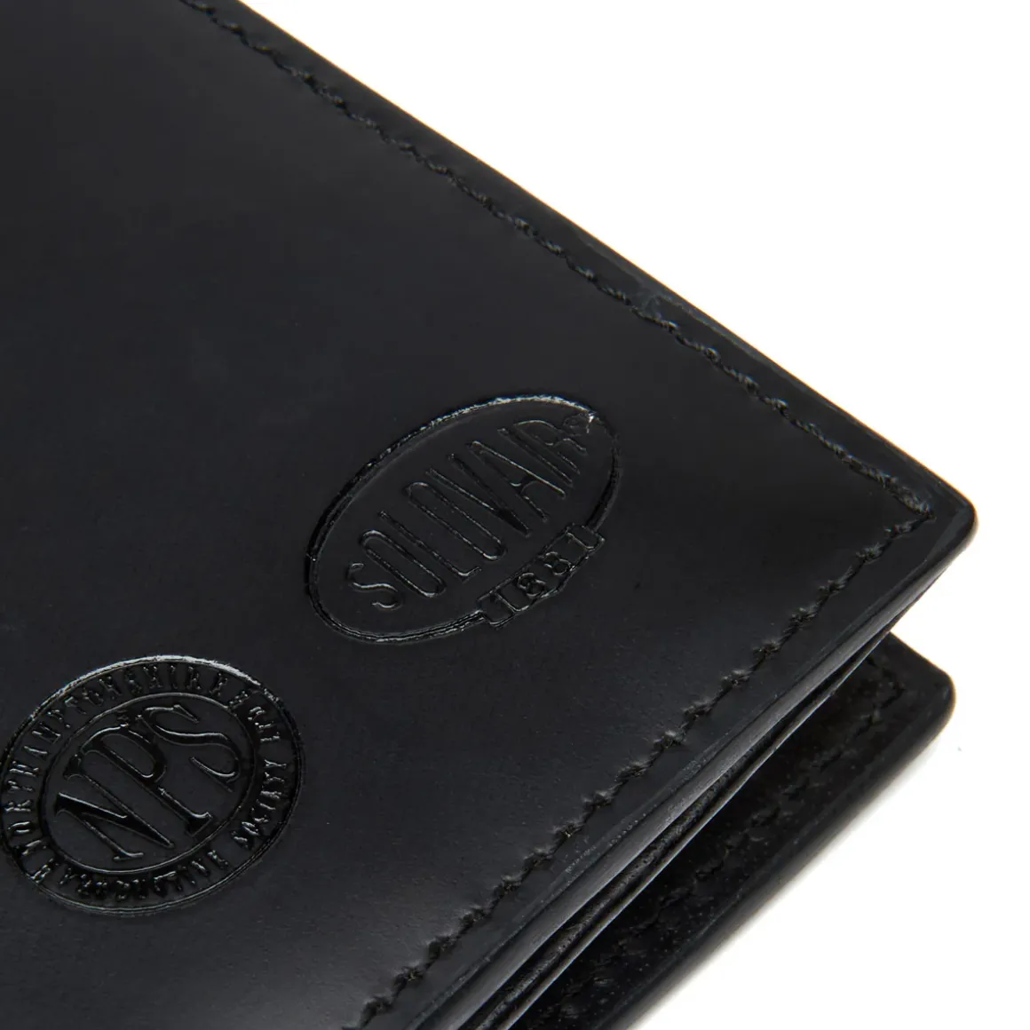 Shop Leather Bi Fold Wallet Wallets|Leather Goods
