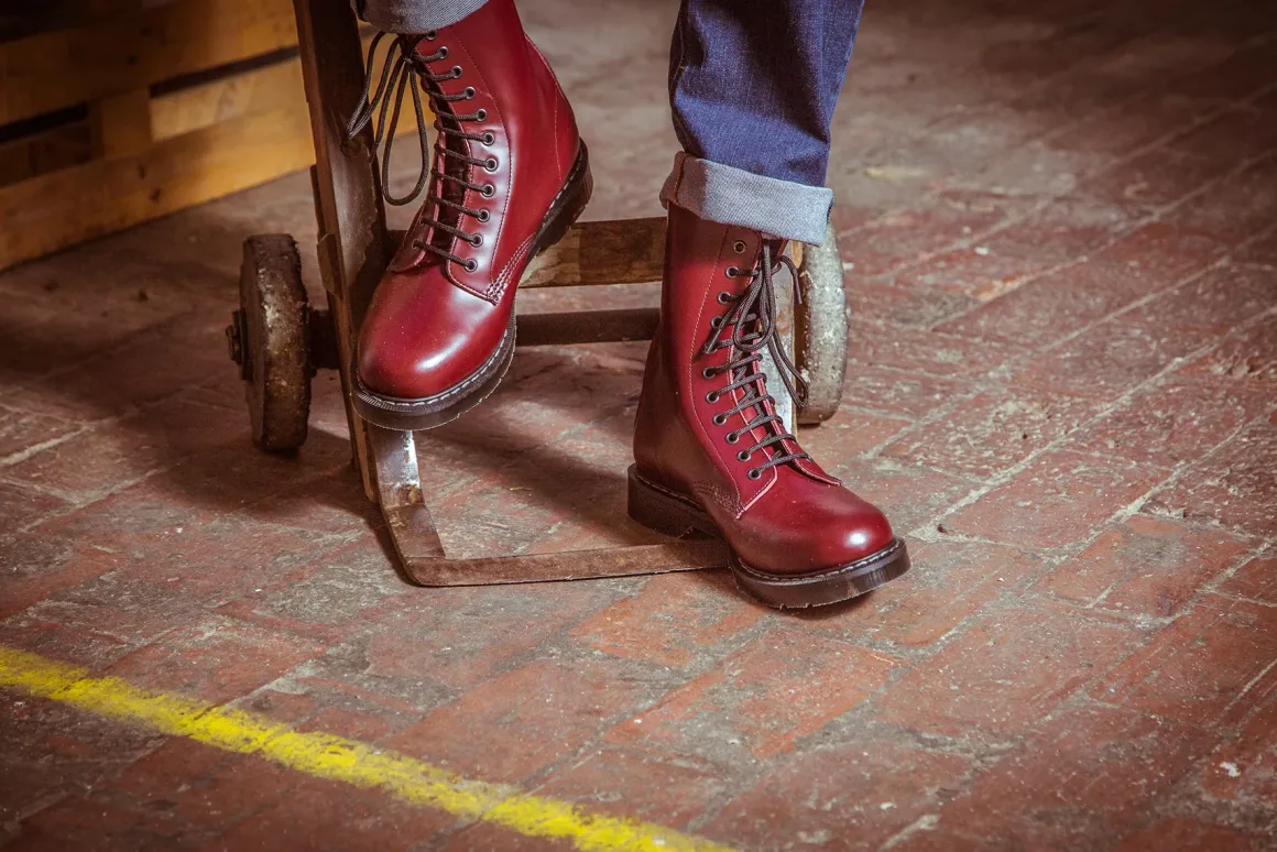 Best 11 Eye Derby Boot Women Derby Boots|Logger Boots